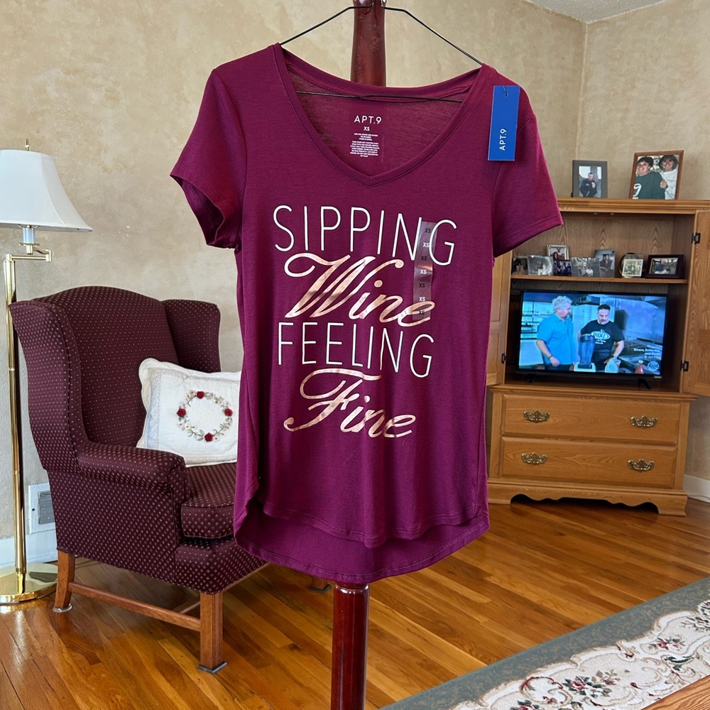 V-neck graphic tee